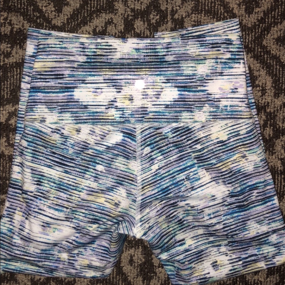 Lululemon crop